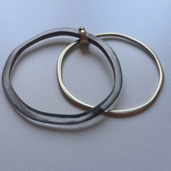 ALEXIS BITTAR GOLD LUCITE AND LIQUID METAL DOUBLE BANGLE SET - Picture 3 of 8